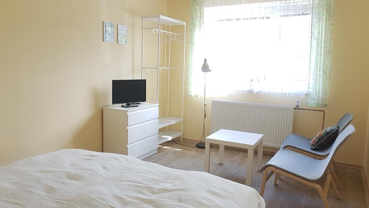 Apartment Arnika Korenov Exterior photo